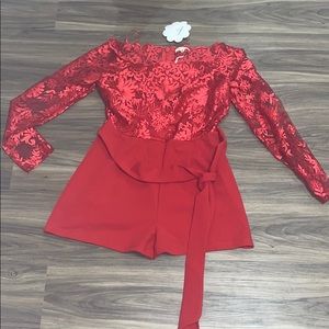 Red lace romper ❤️🔥